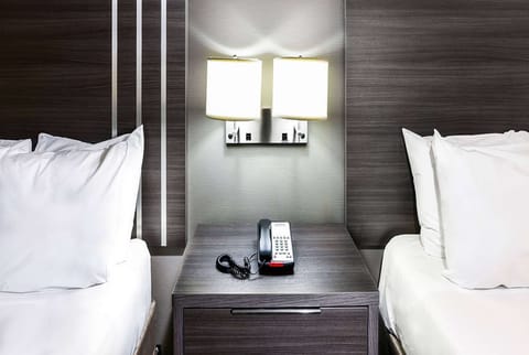 Room, 2 Queen Beds, Non Smoking | Desk, rollaway beds, free WiFi, bed sheets