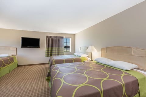 Suite, Multiple Beds, Non Smoking | Desk, iron/ironing board, free cribs/infant beds, rollaway beds