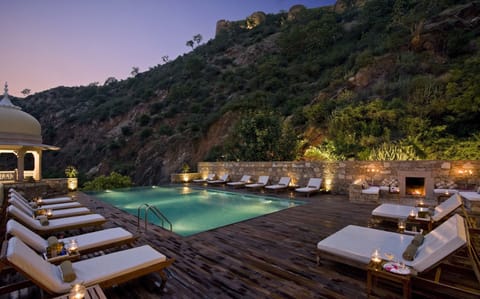 Outdoor pool, sun loungers