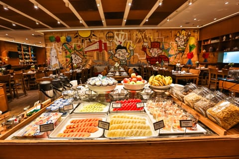 Daily buffet breakfast for a fee