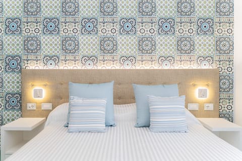 Superior Double Room | Minibar, desk, cribs/infant beds, free WiFi