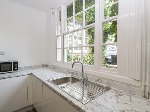 Fridge, dishwasher, electric kettle, toaster