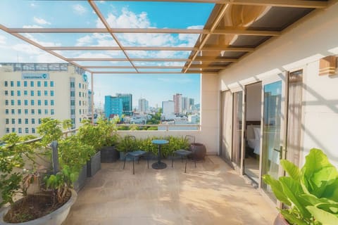 One Bedroom Penthouse | Terrace/patio