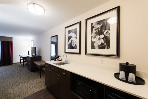 In-room safe, desk, blackout drapes, iron/ironing board