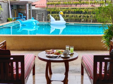 Outdoor pool, sun loungers