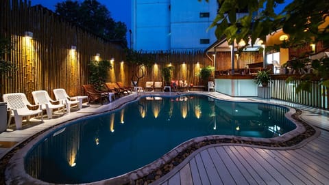Outdoor pool, sun loungers