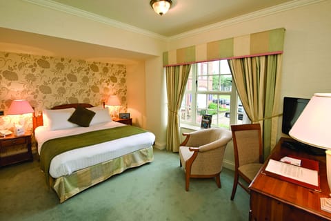 Standard Double Room | Desk, iron/ironing board, free WiFi, bed sheets