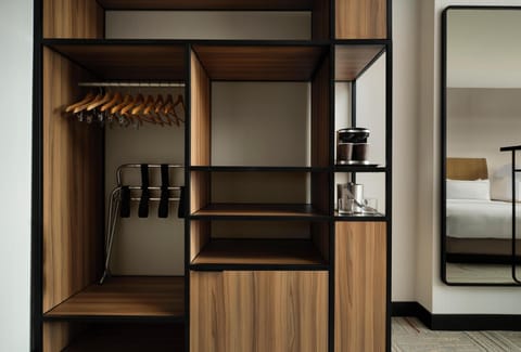 Premium bedding, down comforters, in-room safe, desk