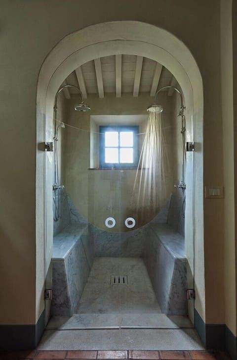 Room (Il Vignino) | Bathroom | Eco-friendly toiletries, hair dryer, bathrobes, slippers