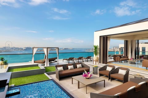 Palm Penthouse,1 King Bedroom and 1 Double Bedroom, Private Terrace Lounge, Club Lounge Access | Terrace/patio