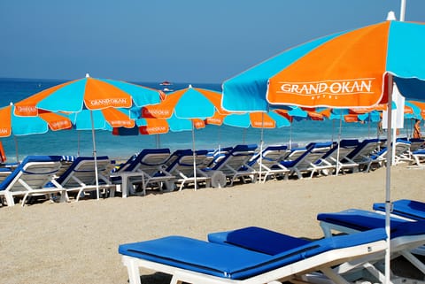 Beach nearby, free beach cabanas, sun loungers, beach umbrellas
