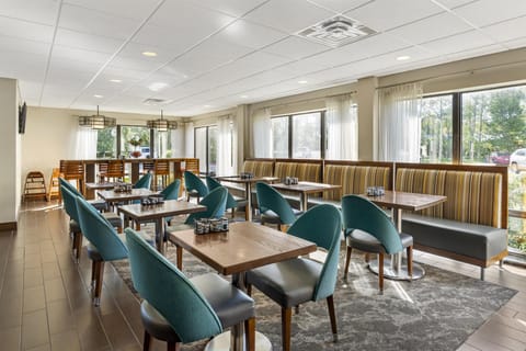 Free daily full breakfast