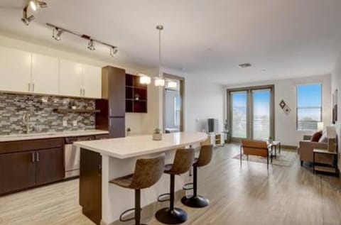 Apartment, 2 Bedrooms, Non Smoking | Private kitchen | Fridge, microwave, oven, coffee/tea maker