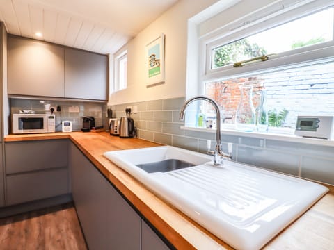 Fridge, dishwasher, electric kettle, toaster