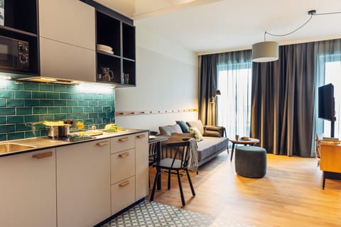 Studio | Premium bedding, in-room safe, desk, soundproofing