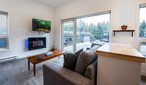 Niska's Den | View from room