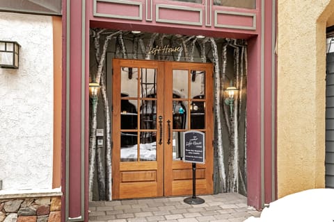 House, 1 Queen Bed with Sofa bed (Lift House 403, Studio Condo in Vail ) | Exterior