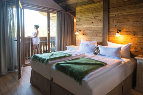 Comfort Chalet | In-room safe, free WiFi, bed sheets