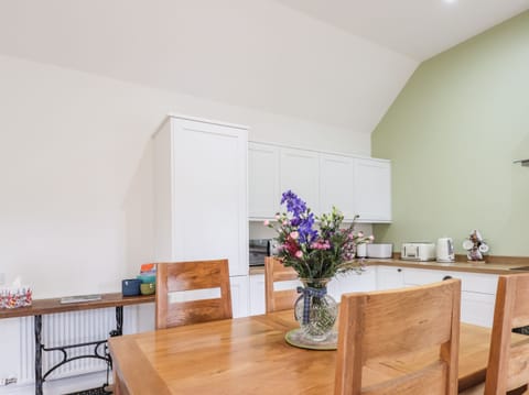 Fridge, dishwasher, electric kettle, toaster