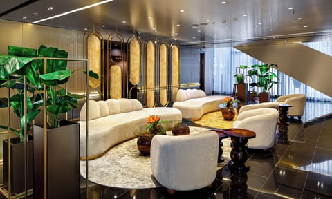 Lobby lounge