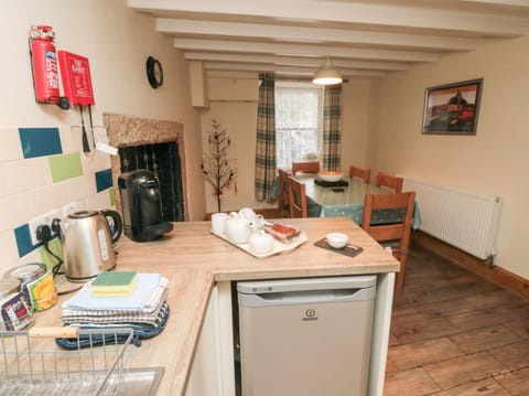 Fridge, dishwasher, cookware/dishes/utensils