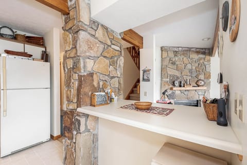 Studio (3 Bedrooms) | Property amenity