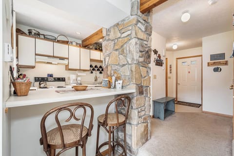 Studio (3 Bedrooms) | Property amenity