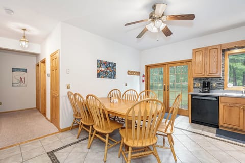 House (4 Bedrooms) | Property amenity