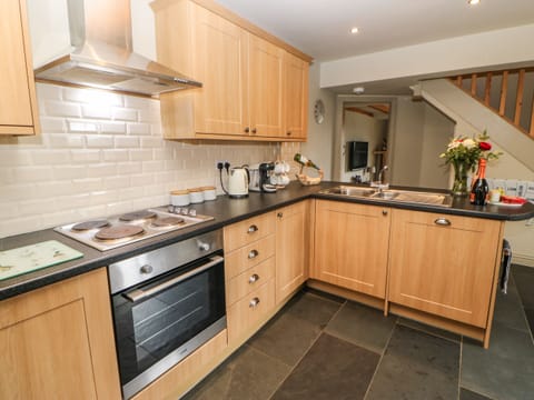 Fridge, dishwasher, electric kettle, toaster