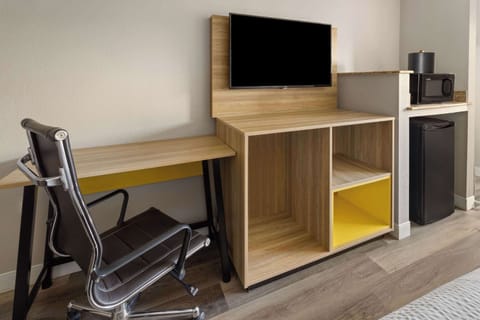 Desk, laptop workspace, soundproofing, iron/ironing board