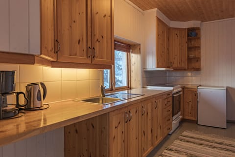 Rorbu Cottage with 2 Bedroom and 2 Bathroom | Private kitchen | Fridge, stovetop, coffee/tea maker, electric kettle