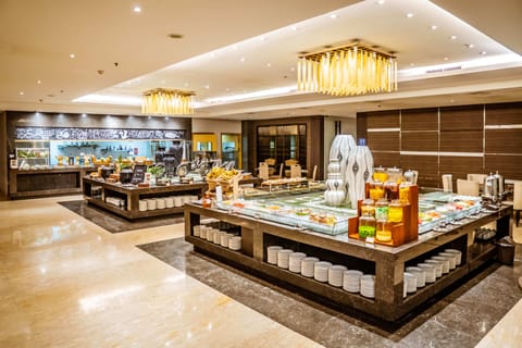 Daily buffet breakfast for a fee