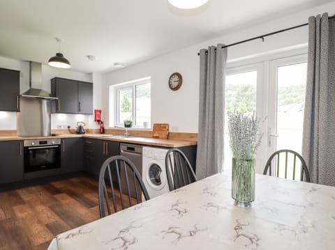 Fridge, dishwasher, electric kettle, toaster