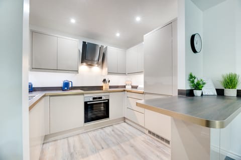 Apartment | Private kitchen | Full-size fridge, microwave, oven, dishwasher