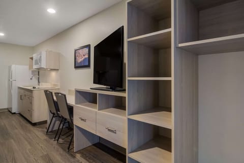 Desk, laptop workspace, blackout drapes, free WiFi