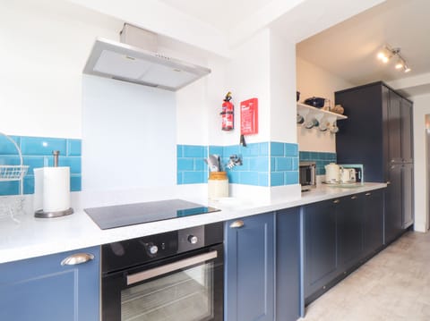 Fridge, dishwasher, electric kettle, toaster