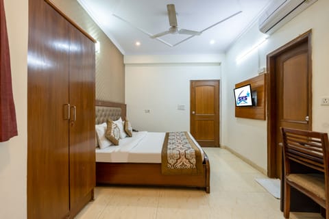 Deluxe Double Room | Free WiFi