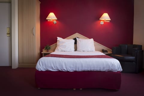 Standard Double Room | In-room safe, free WiFi