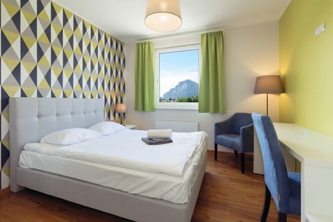 Desk, free WiFi, bed sheets