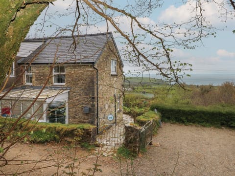 Cottage | Property grounds