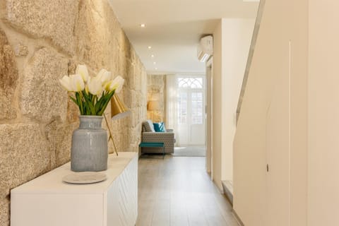 House | 2 bedrooms, iron/ironing board, WiFi