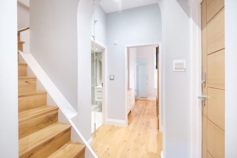 City Apartment | Living area | 40-inch flat-screen TV with satellite channels, TV