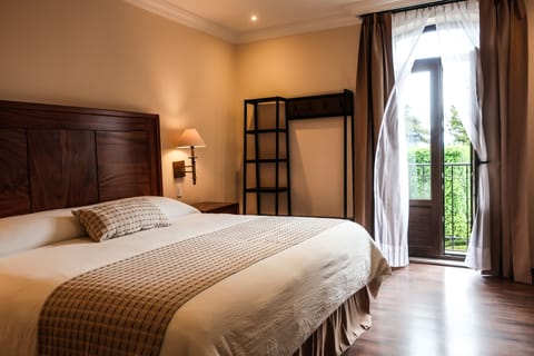 Luxury Room | 1 bedroom, premium bedding, down comforters, soundproofing