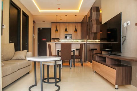 Apartment, 2 Bedrooms | Living area | TV