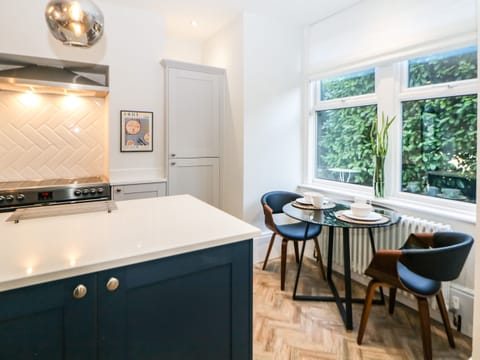 Fridge, dishwasher, electric kettle, toaster