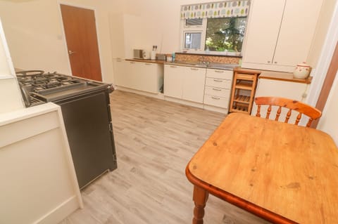 Fridge, dishwasher, electric kettle, toaster