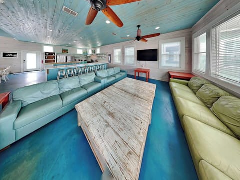 House (Multiple Bedrooms) | Property amenity