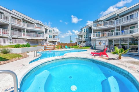 Condo (2 Bedrooms) | Property amenity