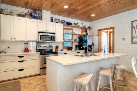 House (3 Bedrooms) | Property amenity