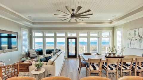 House (5 Bedrooms) | Property amenity